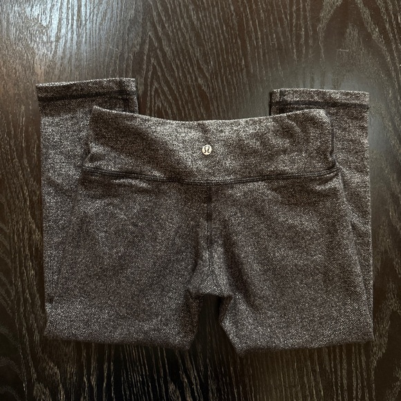 Lululemon Women’s Wunder Under Herringbone Patterns Crop Leggings Size 4 - Picture 2 of 8
